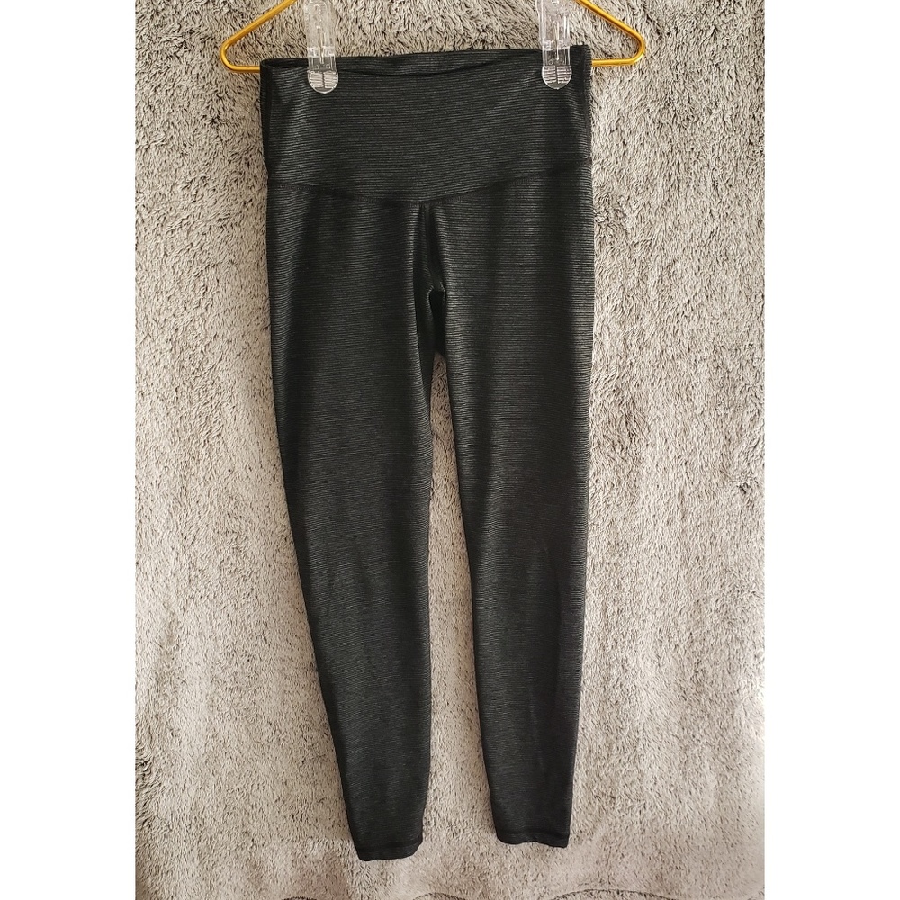 Used Sz M Old Navy Striped Active Leggings